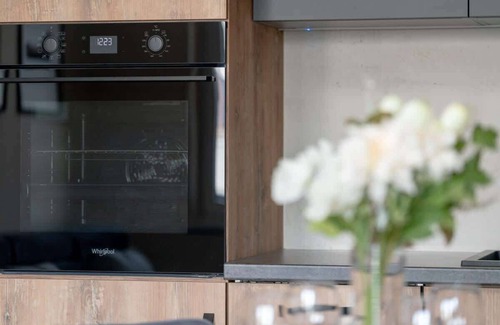 Jezyce Apartment | Barańczaka 1B | Sophisticated Apartment | Parking