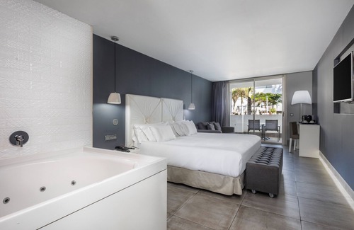 Costa Teguise Hotel | Barceló Teguise Beach - Adults only