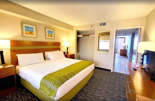 Northeast Virginia Beach Resort | Barclay Towers featuring a beautiful beach front view