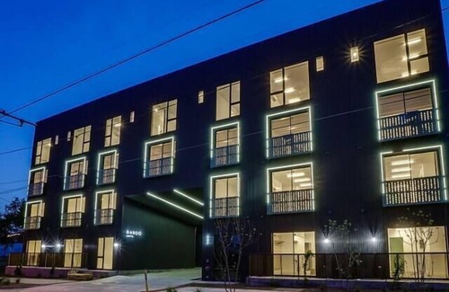 Kessler Apartment | Bardo Lofts Courtyard Suite #102