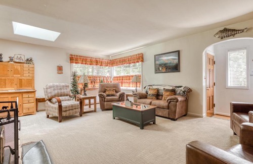 Mount Hood Village House | Barlow Creekside Lodge