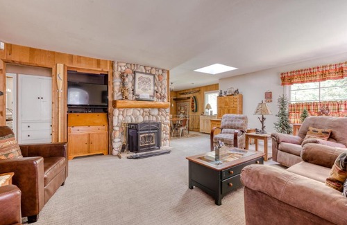 Mount Hood Village House | Barlow Creekside Lodge