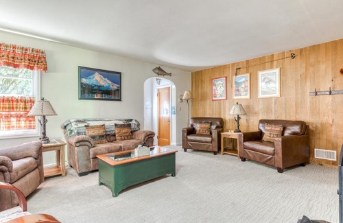 Mount Hood Village House | Barlow Creekside Lodge