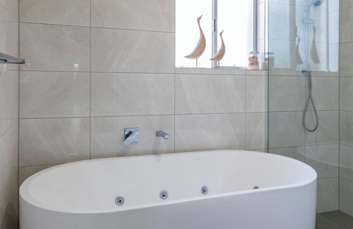 Penrice Cottage | Barossa Valley - Angaston -Complimentary bottle of wine on arrival