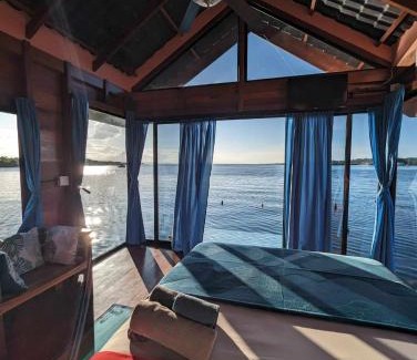 Bocas del Toro Bed & Breakfast | Barrbra BnB Over The Sea