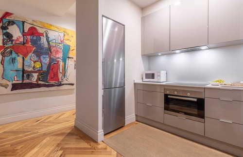 Milla de Oro Apartment | Barrio de Salamanca 4 pax (Castello II)