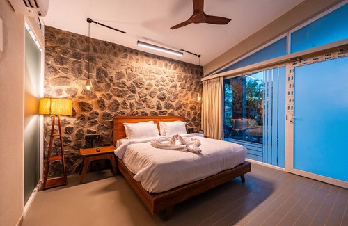 Halol Hotel | Basalt Paradise Resort And Spa