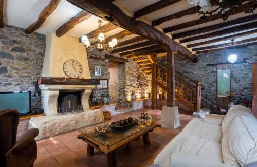 Forua House | Baserri Forua by Urdaibai Rentals