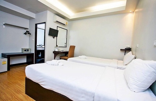 Chiang Mai Hotel | Basic Line Hotel at Loikroh