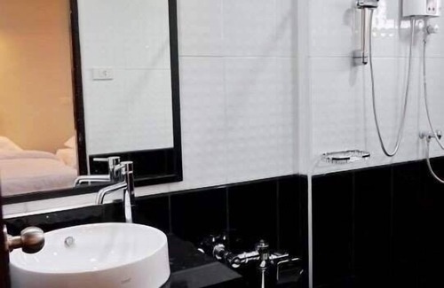 Chiang Mai Hotel | Basic Line Hotel at Loikroh