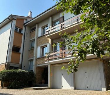 San Lazzaro di Savena Bed & Breakfast | BASISA Bed&Breakfast