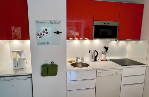 Cambo-les-Bains Apartment | BaskoParadis I Apt Design I Adapted reduced mobility I Bed 160 I Terrace I Patio