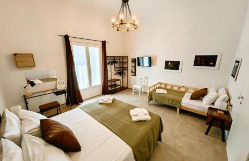 Palermo Apartment | Basso 61, Urban Oasis with Mini Pool and Courtyard