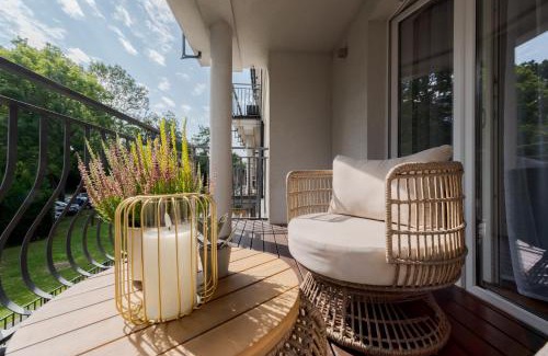 Pszczyna Apartment | BATOREGO FLATS No 13 Pszczyna - Walk to Castle - Apartment with Parking, Balcony, Elevator, Fast WiFi
