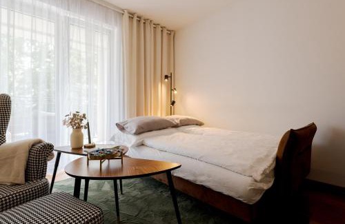 Pszczyna Apartment | BATOREGO FLATS No 13 Pszczyna - Walk to Castle - Apartment with Parking, Balcony, Elevator, Fast WiFi