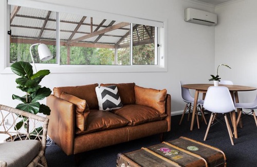 Battery Point Hotel | Battery Point Manor