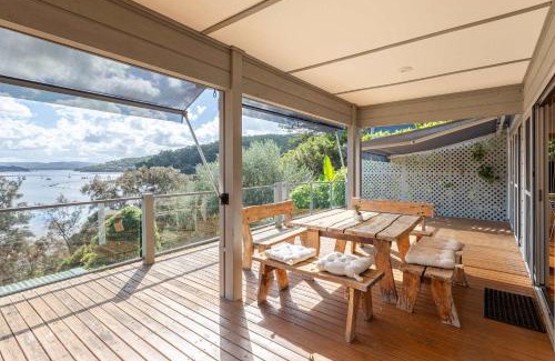 Killcare House | Bay and Beachside Family Retreat