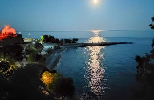 Agios Panteleimonas House | BAY DIVINO