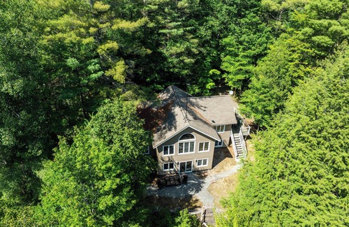 Baysville House | Bay Dreamer Summary: