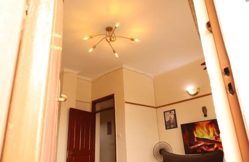 Homa Bay Cabin | Bay Loft 2 Bedrooms with 3 beds n sofa bed Starlink Netflix