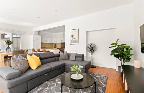 Russell Lea House | Bay Run Bungalow A Modern Heritage Pool Haven