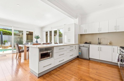 Russell Lea House | Bay Run Bungalow A Modern Heritage Pool Haven