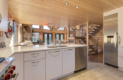 Amherst Ski Chalet | Baycliff Kanata Tremblant (257)