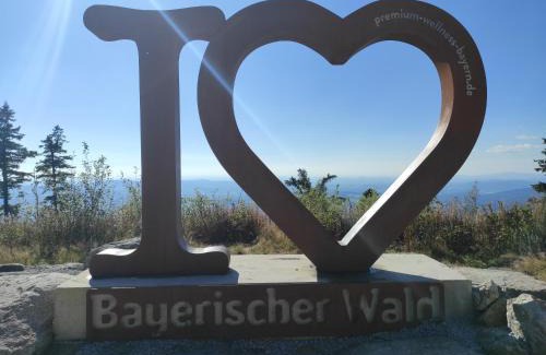 Hauzenberg Apartment | "BayernWald 201" Ferienwohnung mit Pool und Sauna