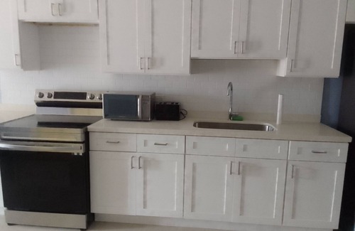 Portmore Apartment | Bayfront Budget Friendly 2 Bedrooms and 2 Bathrooms Apt in Gated Community