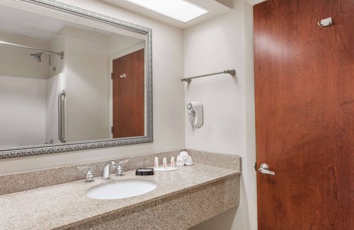 Madisonville Hotel | Baymont by Wyndham Madisonville