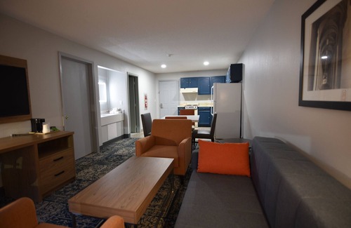 Pine Grove Hotel | Baymont by Wyndham Pine Grove I-81
