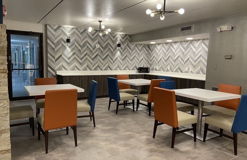 Pine Grove Hotel | Baymont by Wyndham Pine Grove I-81