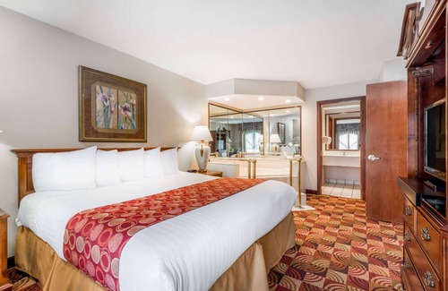 Plainfield Hotel | Baymont by Wyndham Plainfield/Indianapolis Arpt Area