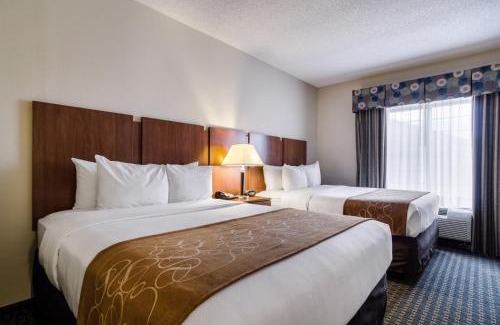 Pratt Hotel | Baymont by Wyndham Pratt