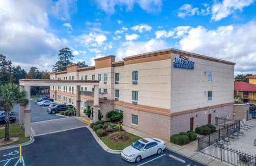 Fleming Hotel | Baymont by Wyndham Savannah South