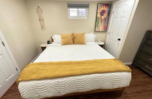 Constable Hook Apartment | Bayonne Delight- Cozy NYC Gateway Apartment