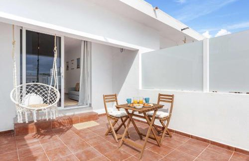 Los Cocoteros Apartment | Bayside Cocoteros Hideaway Palm Sunset