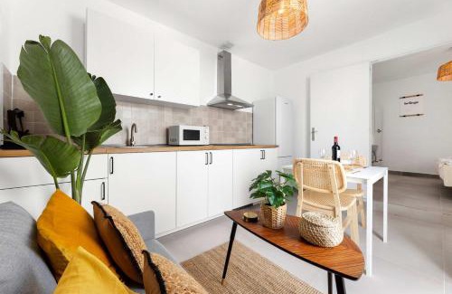 Los Cocoteros Apartment | Bayside Cocoteros Hideaway Ocean Nest