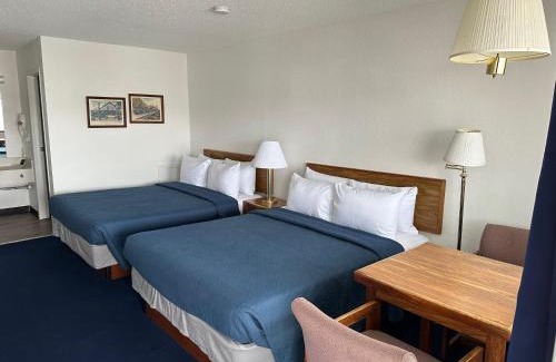 St Ignace Hotel | Bayside Inn
