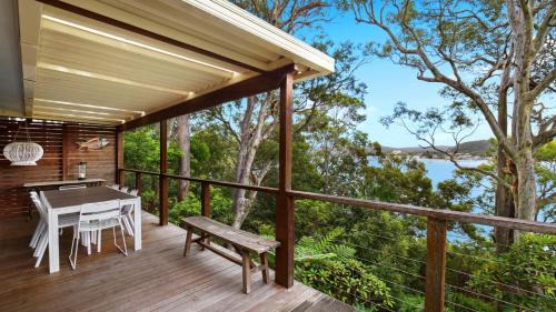Pretty Beach House | 'Bayside Retreat' by HolidayCo