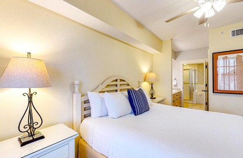Baytowne Wharf Apartment | Baytowne Wharf Observation Point North 458 and 460 combo