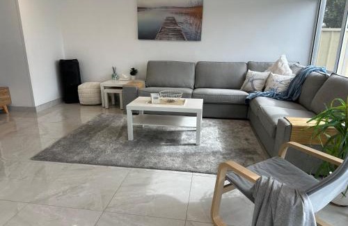Green Point House | Bayview Luxury Waterfront Escape with Pool & Spa