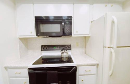 East Fort Lauderdale Apartment | Bayview Regency Apartments By Lowkl