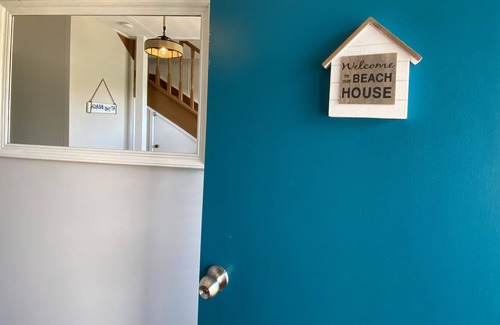 Torquay House | Beach 3min walk. Outdoor shower. AC. Wi-Fi. BBQ