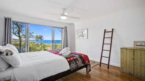 Killcare House | Beach Bay and Bush at Killcare