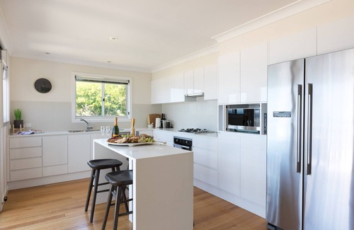 Gerroa House | Beach Bliss Gerroa - 12.00pm Check out on Sundays! (Excludes Peak Season)