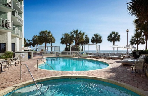 Golden Mile Apartment | Beach Bum Haven 2nd Flr Oceanfront with Breakfast