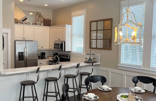 Sunnyside Cottage | Beach Cottage- Steps to beach, Private pool, one level 3bed 3bath