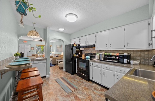 Cocoa Beach Cottage | Beach Duplex-Sleeps 8 per unit, walk 2 beach!