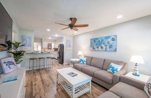 Cocoa Beach Cottage | Beach Duplex-Sleeps 8 per unit, walk 2 beach!